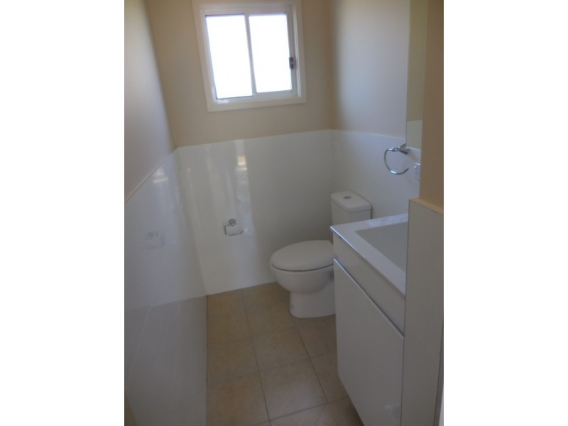 84a Neriba Cres, Whalan NSW 2770