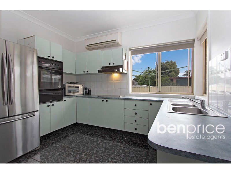 1A Banks Drive, St Clair NSW 2759