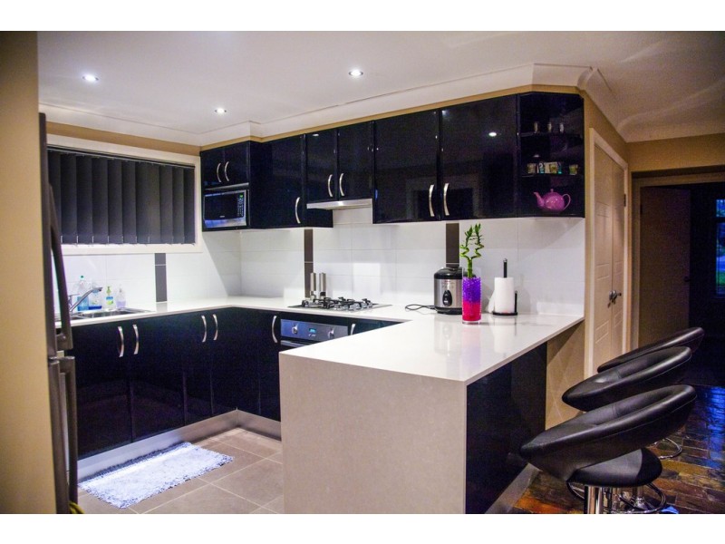 6 Kit Pl, Rooty Hill NSW 2766