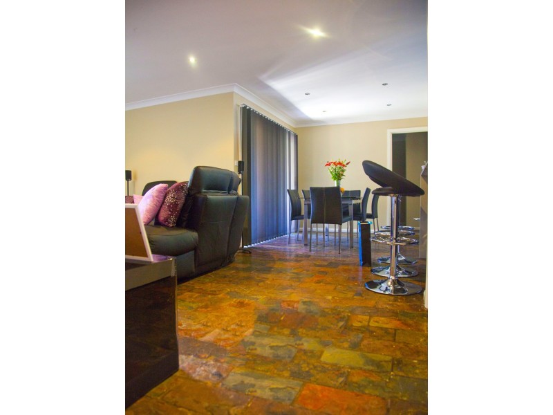 6 Kit Pl, Rooty Hill NSW 2766