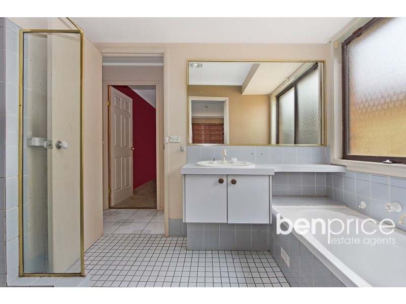 103 Explorers Way, St Clair NSW 2759