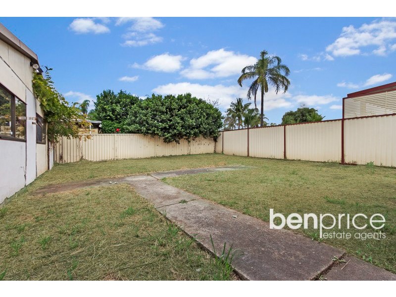 103 Explorers Way, St Clair NSW 2759