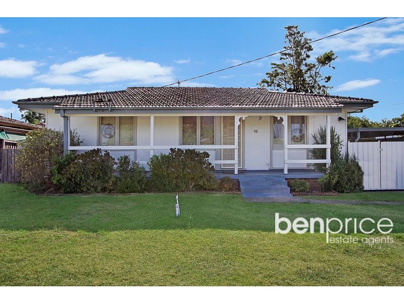 16 Stevenage Rd, Hebersham NSW 2770