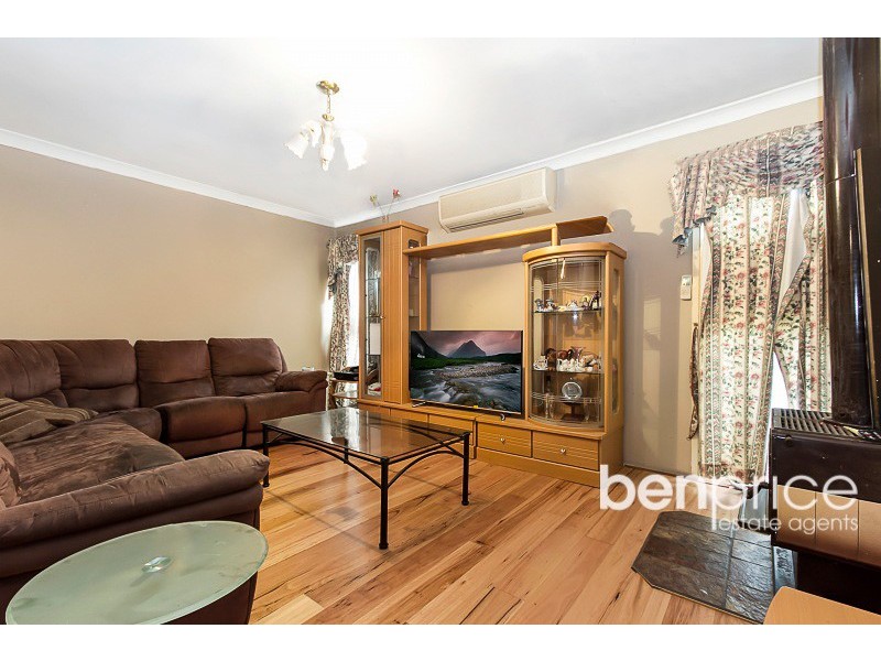 16 Aycliffe Ave, Hebersham NSW 2770