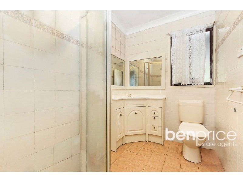 16 Aycliffe Ave, Hebersham NSW 2770