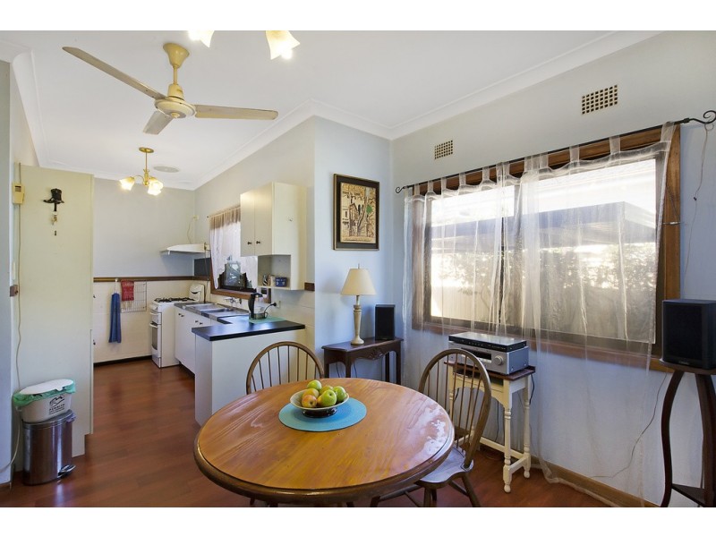 9 Thompson Avenue, St Marys NSW 2760