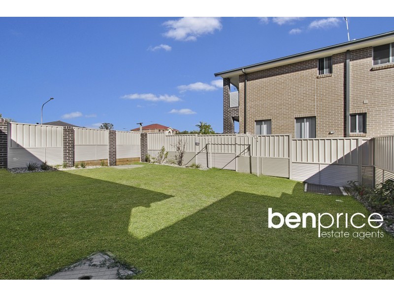 2 Blenheim Ave, Rooty Hill NSW 2766