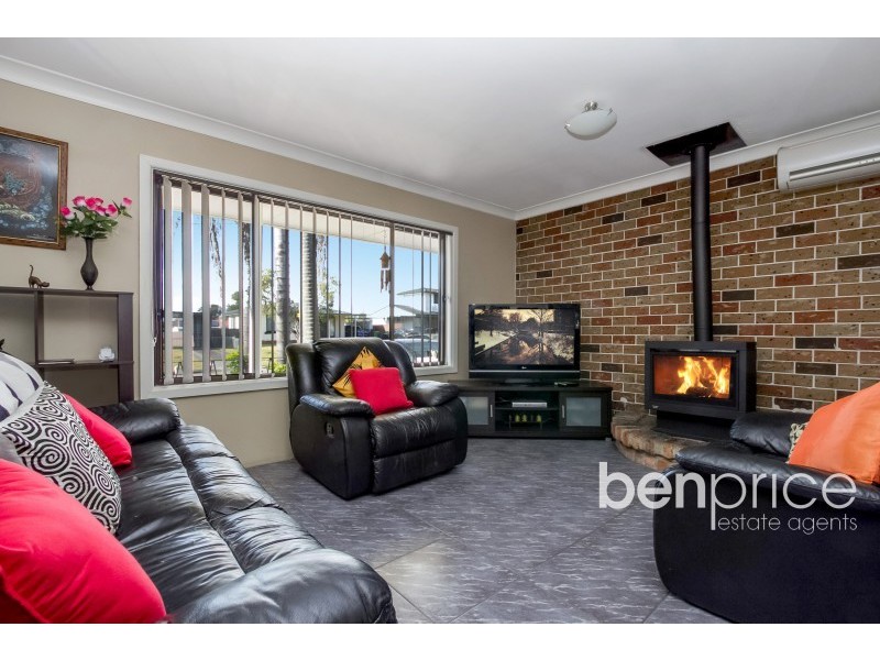 27 Barr Street, Colyton NSW 2760