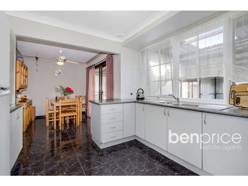 27 Barr Street, Colyton NSW 2760