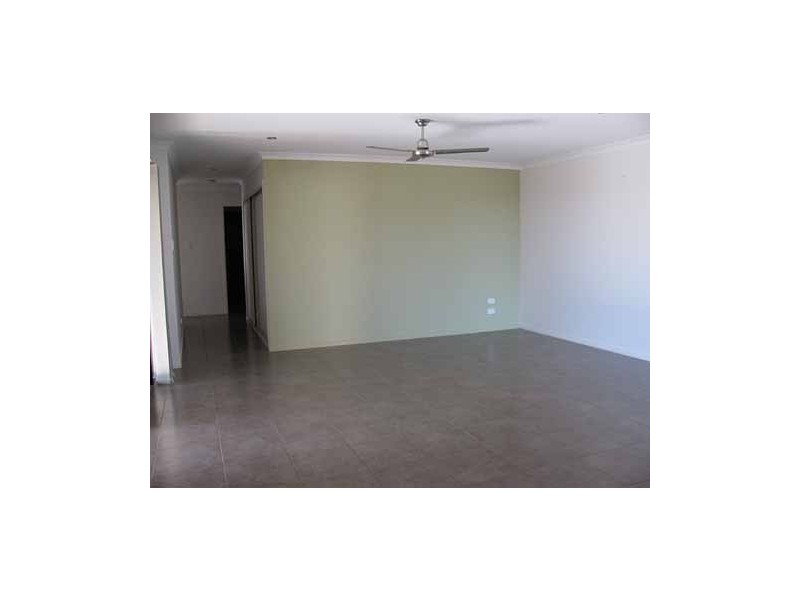 1/11 Sun Court, Calliope QLD 4680