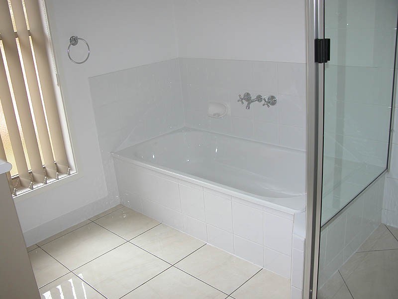 2 Sun Court, Calliope QLD 4680