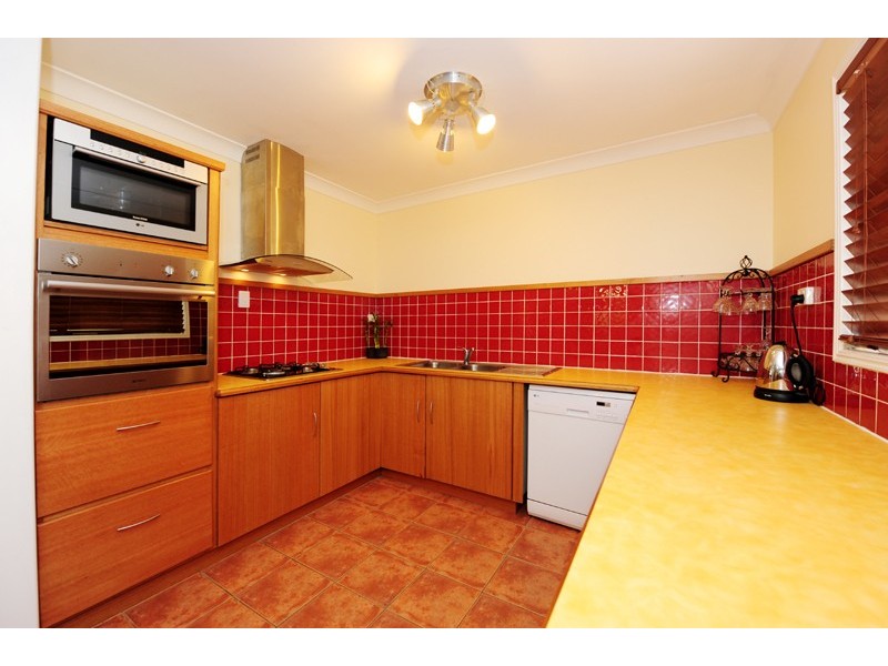 10 Yacht Road, Tannum Sands QLD 4680