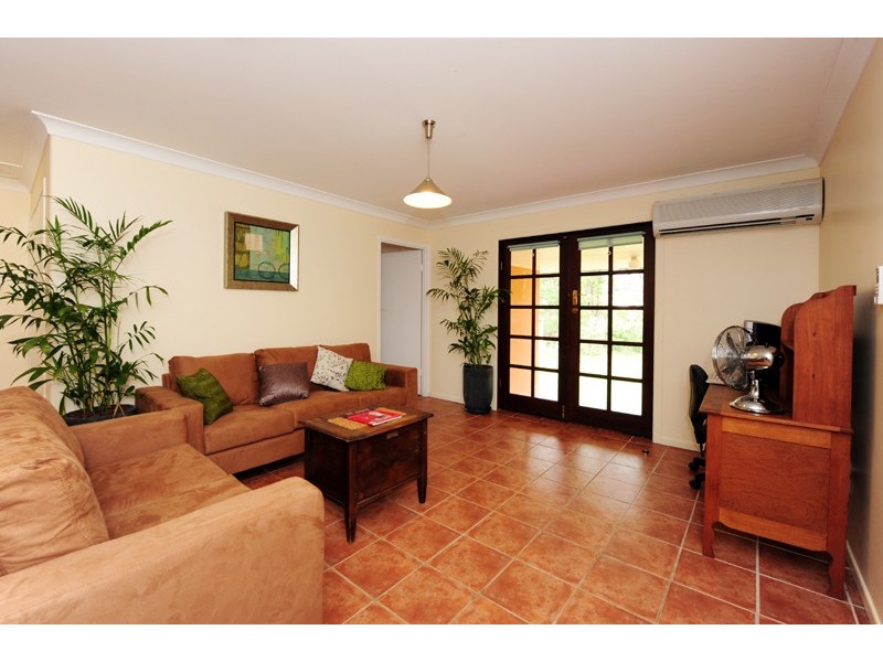 10 Yacht Road, Tannum Sands QLD 4680