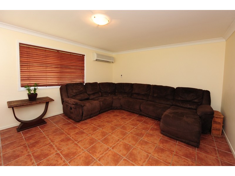 10 Yacht Road, Tannum Sands QLD 4680