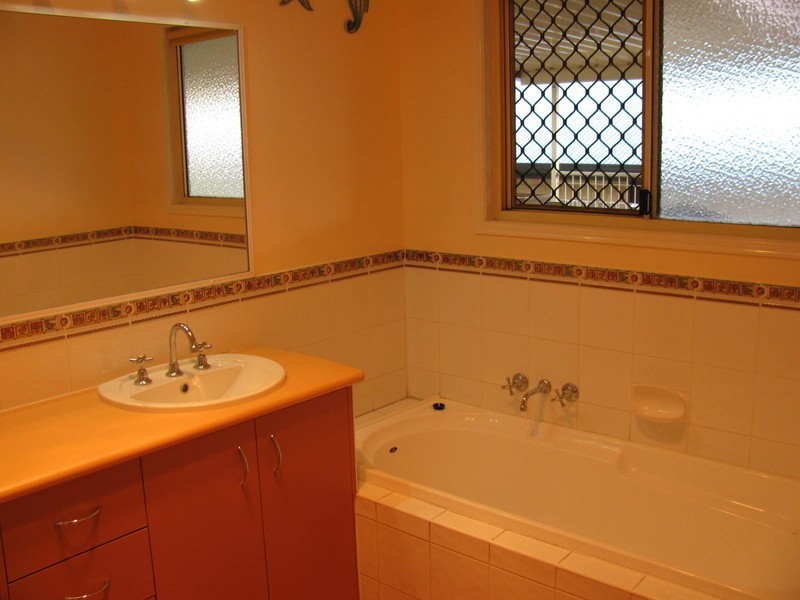 5 Welsh Street, Calliope QLD 4680