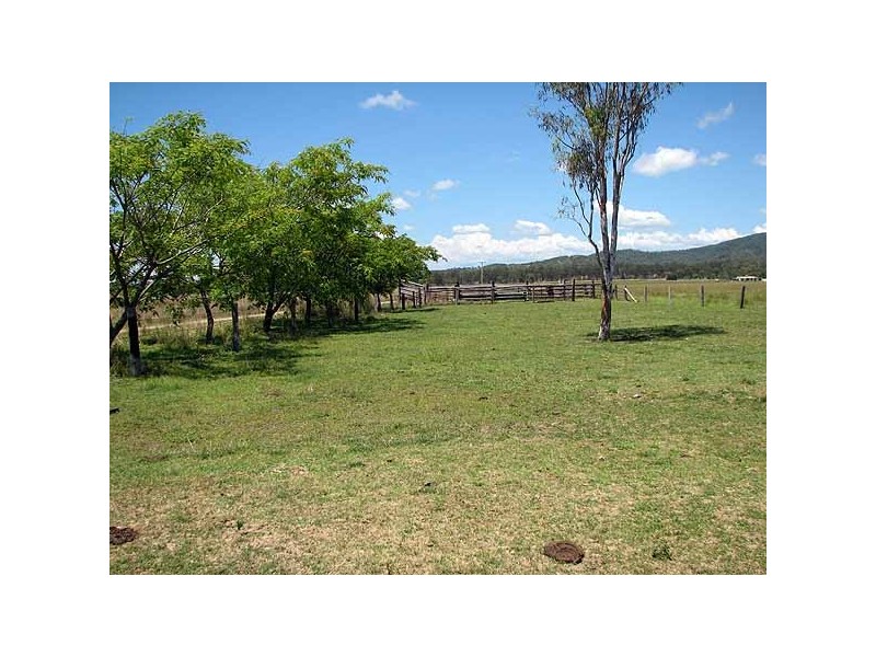 3316 Dawson Highway, Wooderson QLD 4680
