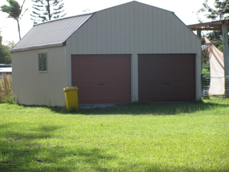 14 Kent Street, Bororen QLD 4678