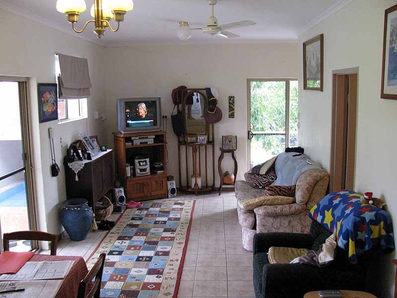 17 Milton Street, Nagoorin QLD 4680