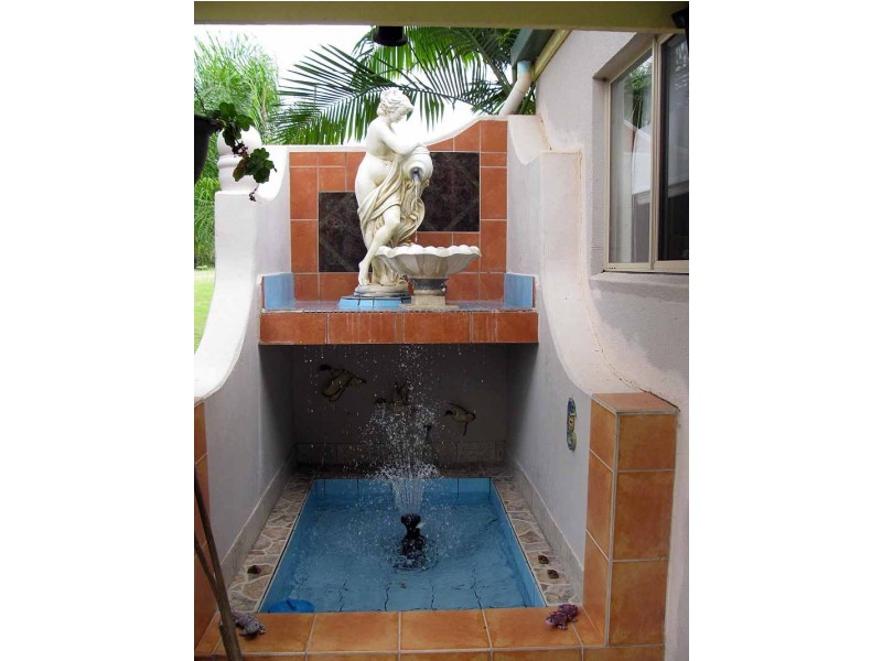 17 Milton Street, Nagoorin QLD 4680