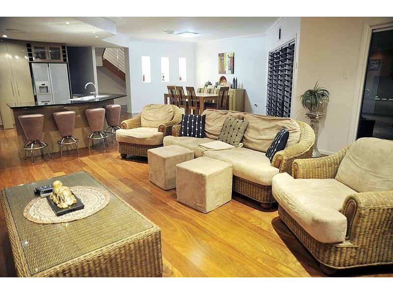 21 Riverside Drive, Tannum Sands QLD 4680