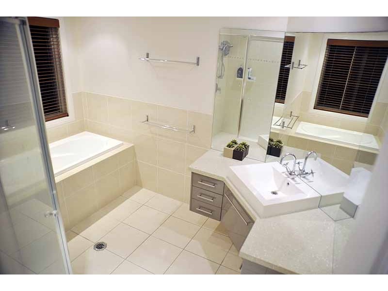 21 Riverside Drive, Tannum Sands QLD 4680