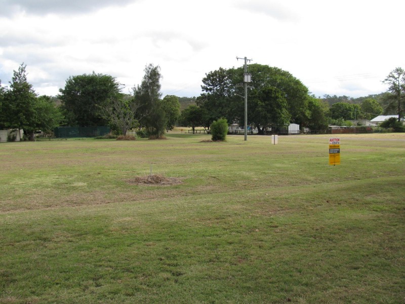 23 Dawes Street, Nagoorin QLD 4680