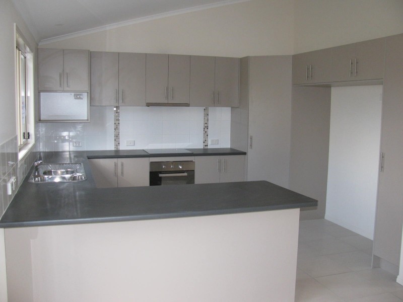 14 Dawes Street, Nagoorin QLD 4680