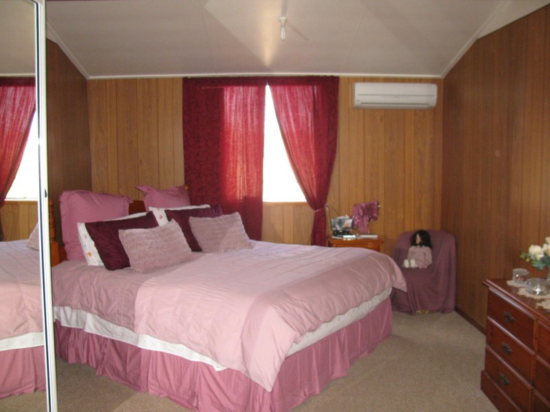 92 Howlett Road, Bracewell QLD 4695