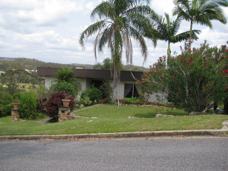 4 Bembooka Close, Glen Eden QLD 4680