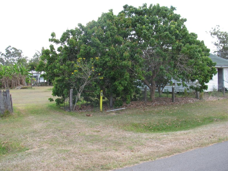 35 Martin Street, Bororen QLD 4678