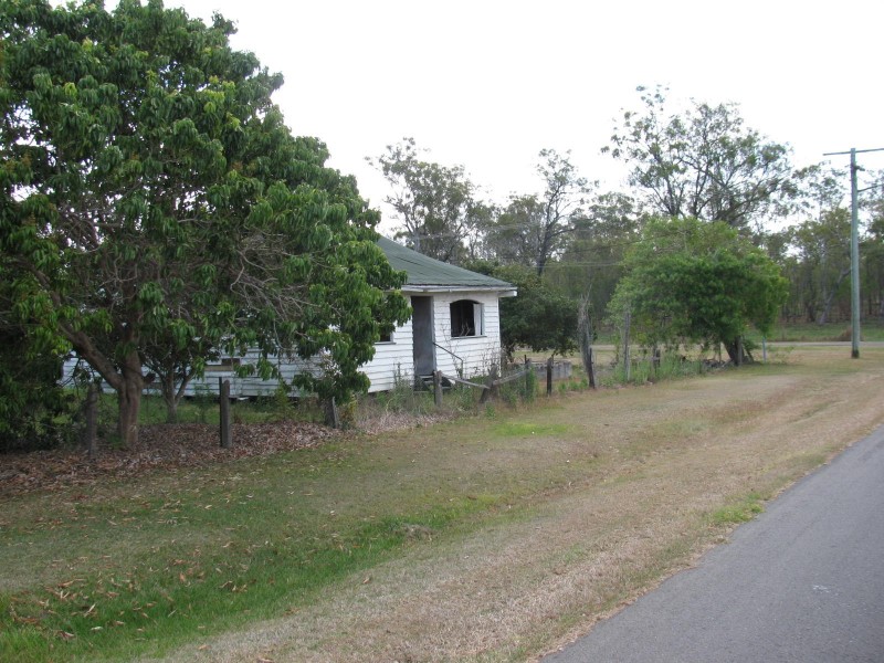 35 Martin Street, Bororen QLD 4678