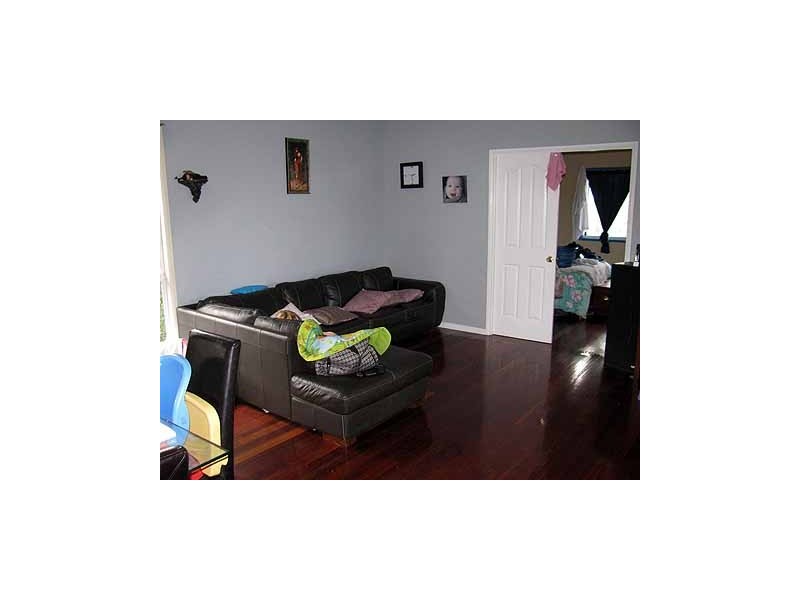 6 Davis Road, Mount Larcom QLD 4695