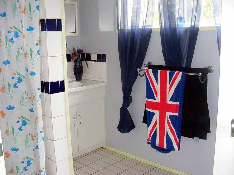 6 Roseberry Street, Gladstone QLD 4680