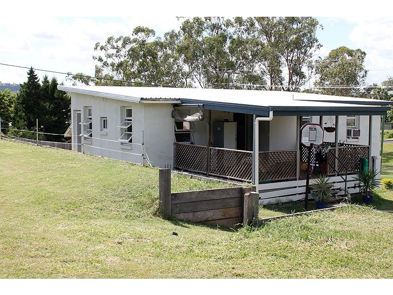 1 Bismark Street, Mount Larcom QLD 4695