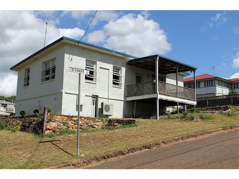 1 Bismark Street, Mount Larcom QLD 4695