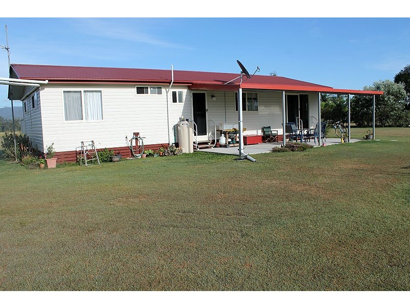 62 Koorawatha Drive, Bororen QLD 4678