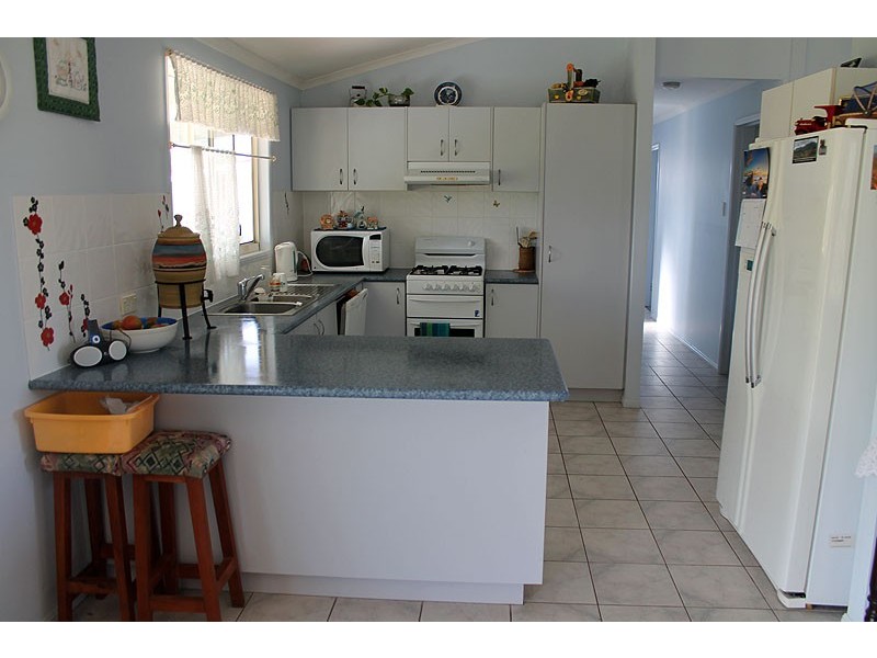 62 Koorawatha Drive, Bororen QLD 4678