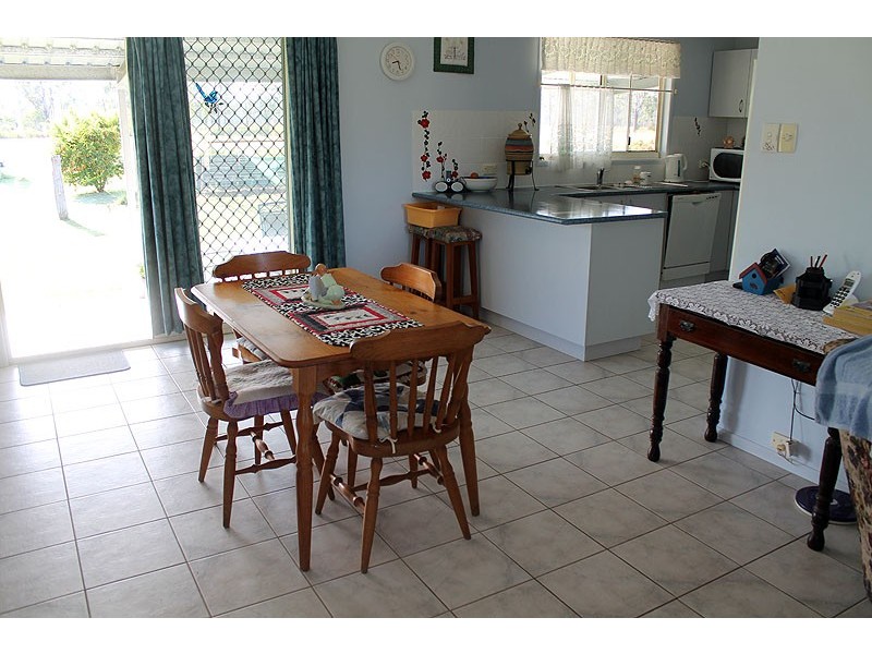 62 Koorawatha Drive, Bororen QLD 4678