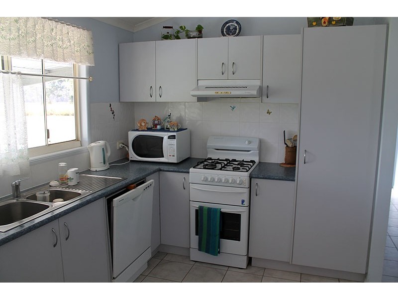 62 Koorawatha Drive, Bororen QLD 4678