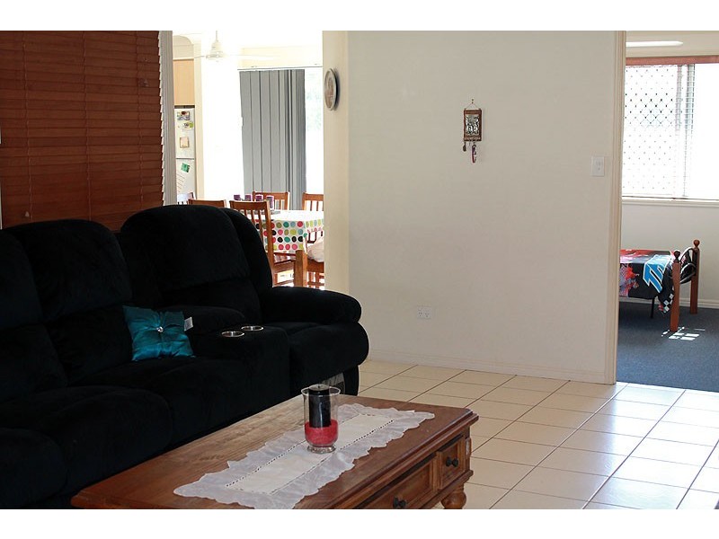 12 Stitt Close, Glen Eden QLD 4680