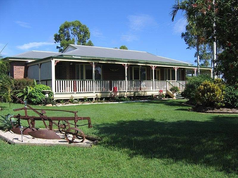 46663 Bruce Highway, Foreshores QLD 4678