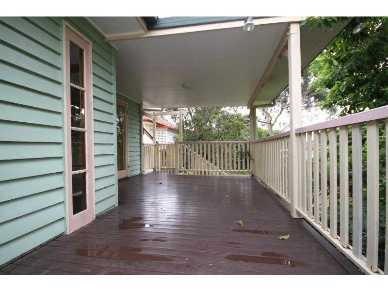 32 Downes Street, Tarragindi QLD 4121