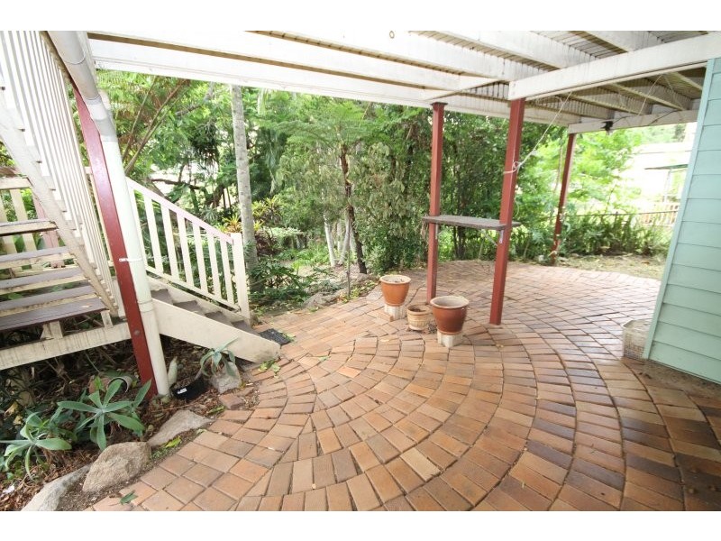 32 Downes Street, Tarragindi QLD 4121