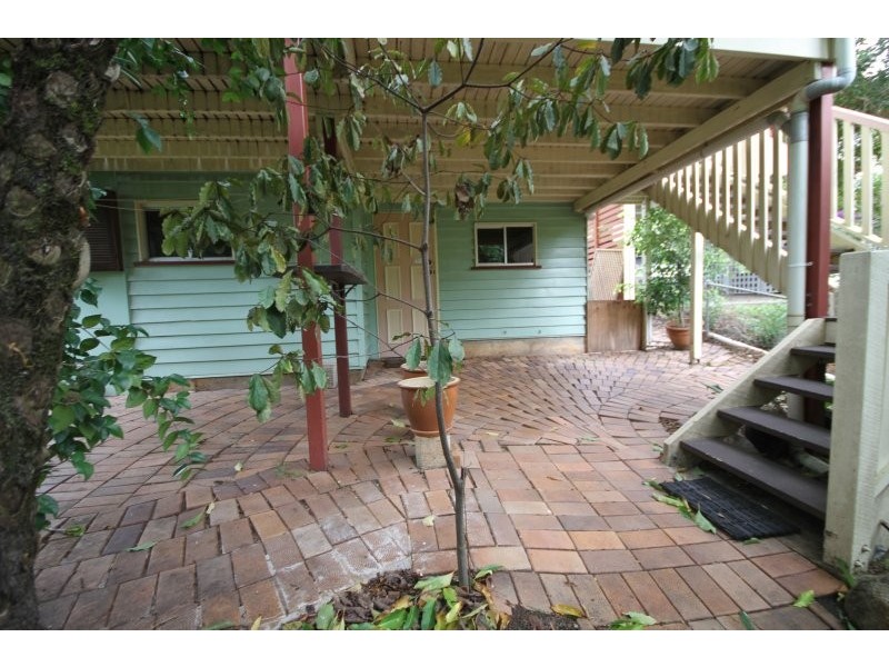 32 Downes Street, Tarragindi QLD 4121