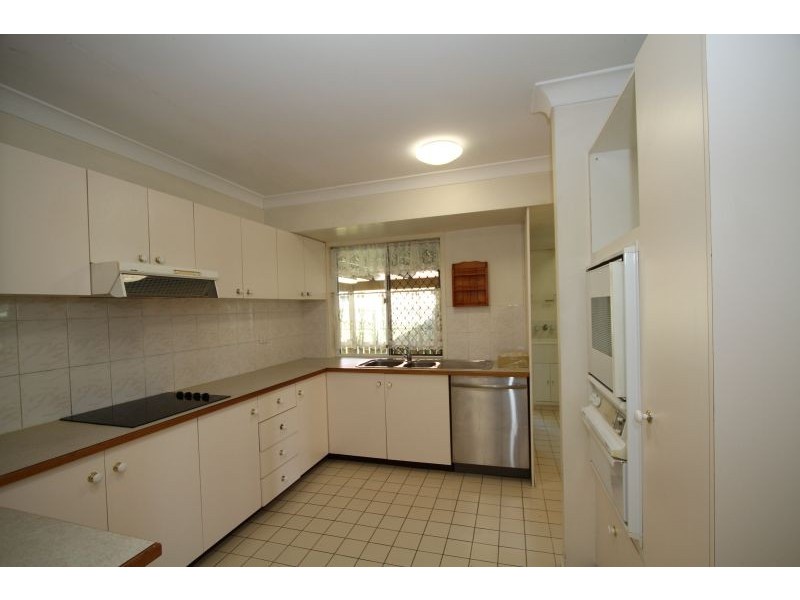 53 Stackpole Street, Wishart QLD 4122