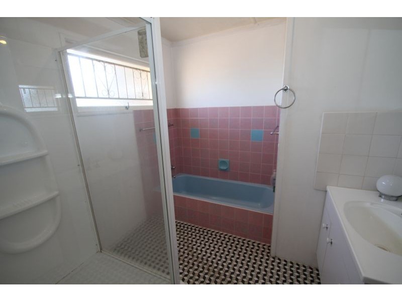 37 Aminya Street, Mansfield QLD 4122