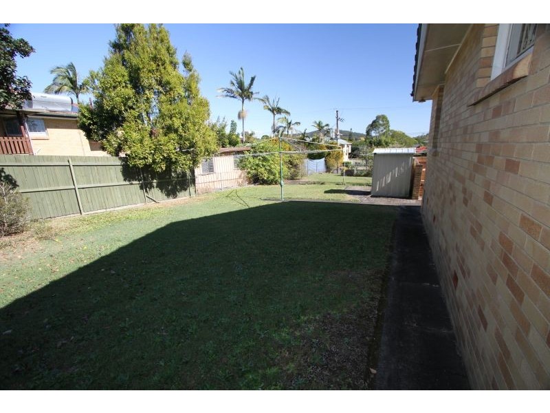 37 Aminya Street, Mansfield QLD 4122