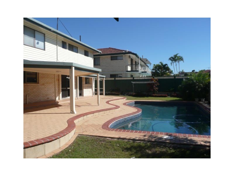 10 Fenimore Street, Wishart QLD 4122