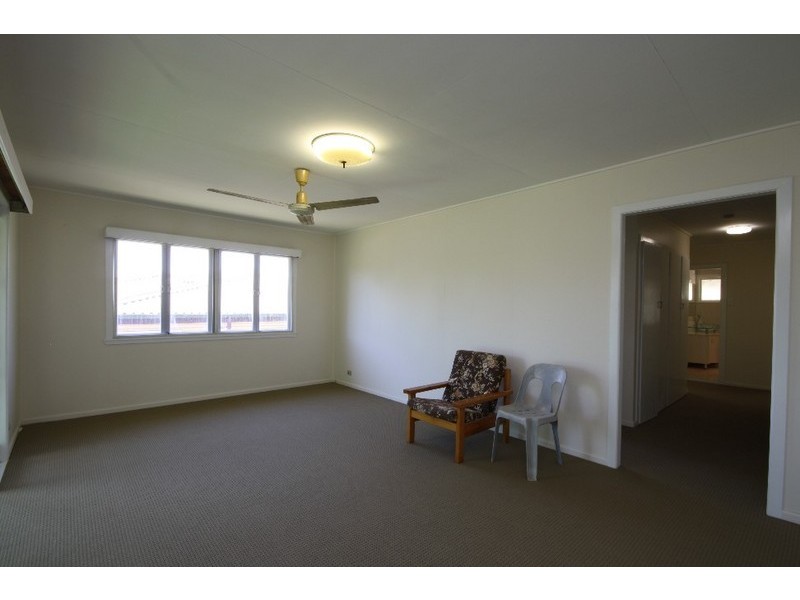 135 Mt Gravatt Capalaba Road, Upper Mount Gravatt QLD 4122