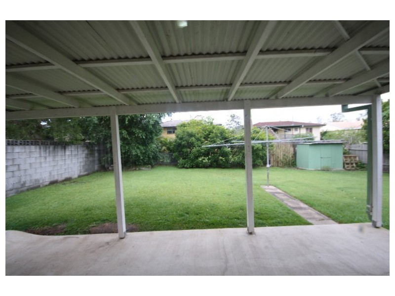 10 Malmrose, Wishart QLD 4122